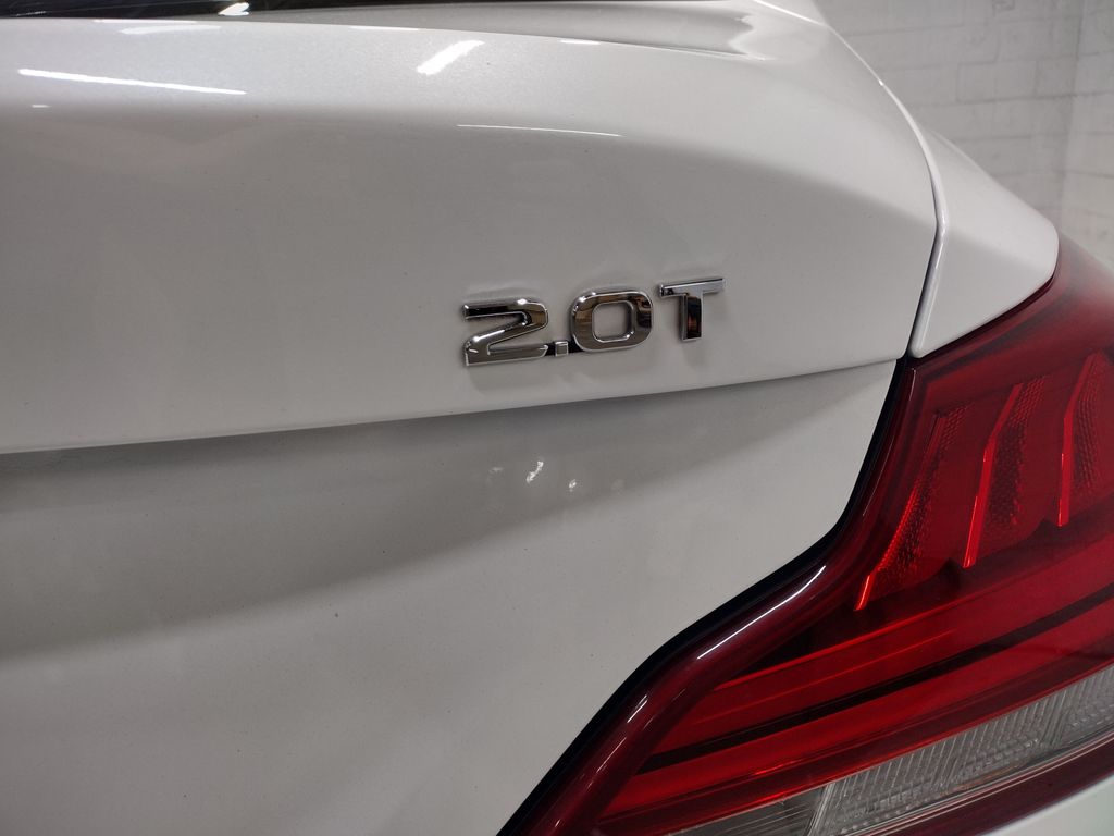 2020 Genesis G70 2.0T