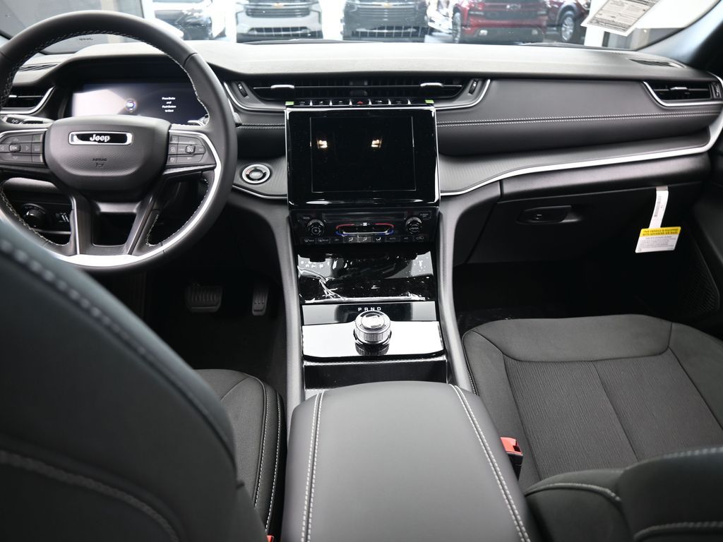 Used 2025 Bright White Clearcoat Jeep Laredo image 26