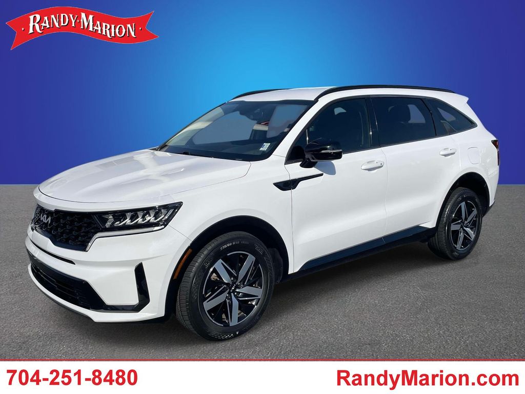 Glacial White Pearl 2022 Kia Sorento SUV / Crossover Front-Wheel Drive 8-Speed Automatic