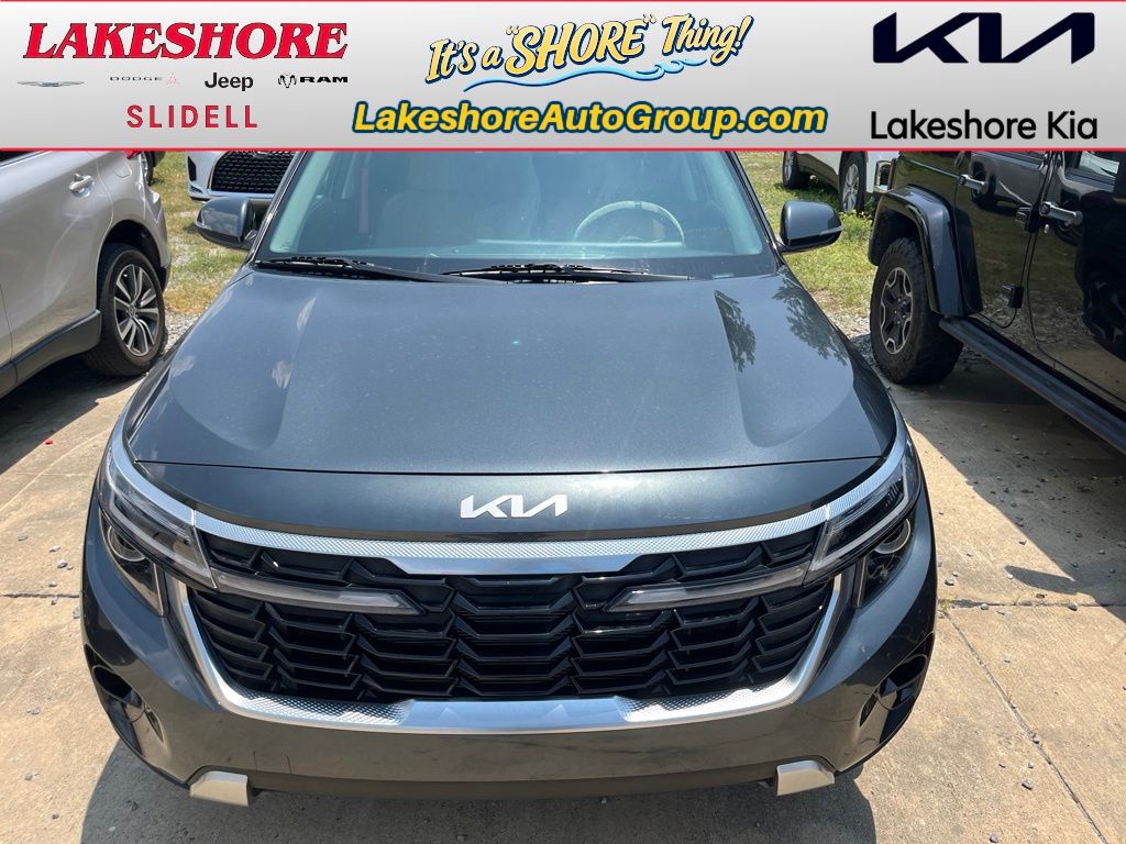 Gravity Gray 2024 Kia Seltos SUV / Crossover Front-Wheel Drive Continuously Variable Transmission