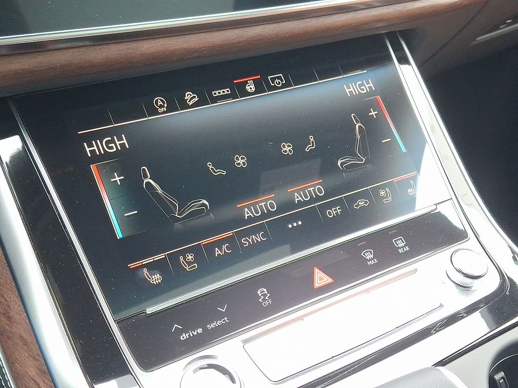 Thumbnail: 2026 Audi Q7 - 13