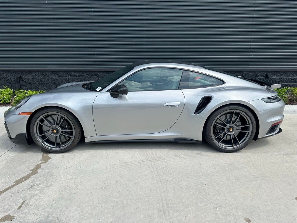Thumbnail: 2024 Porsche 911 - 2