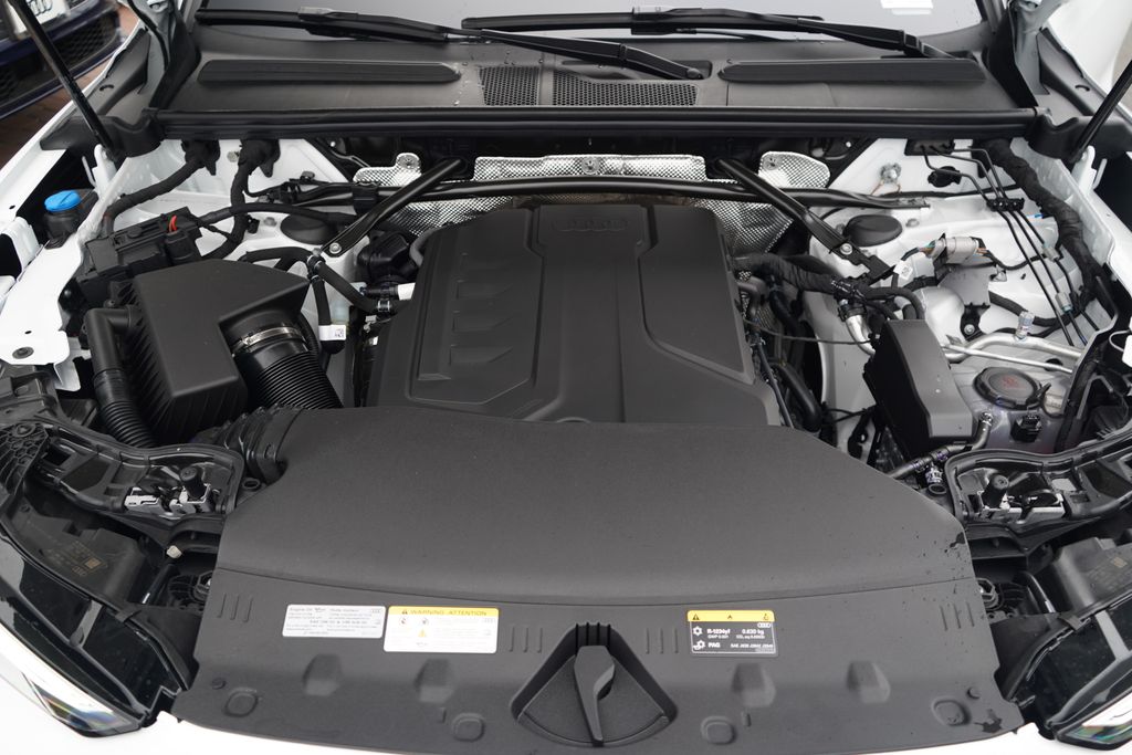 Thumbnail: 2025 Audi Q5 - 12