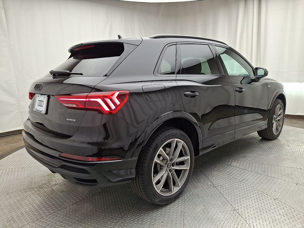 2025 Audi Q3  3