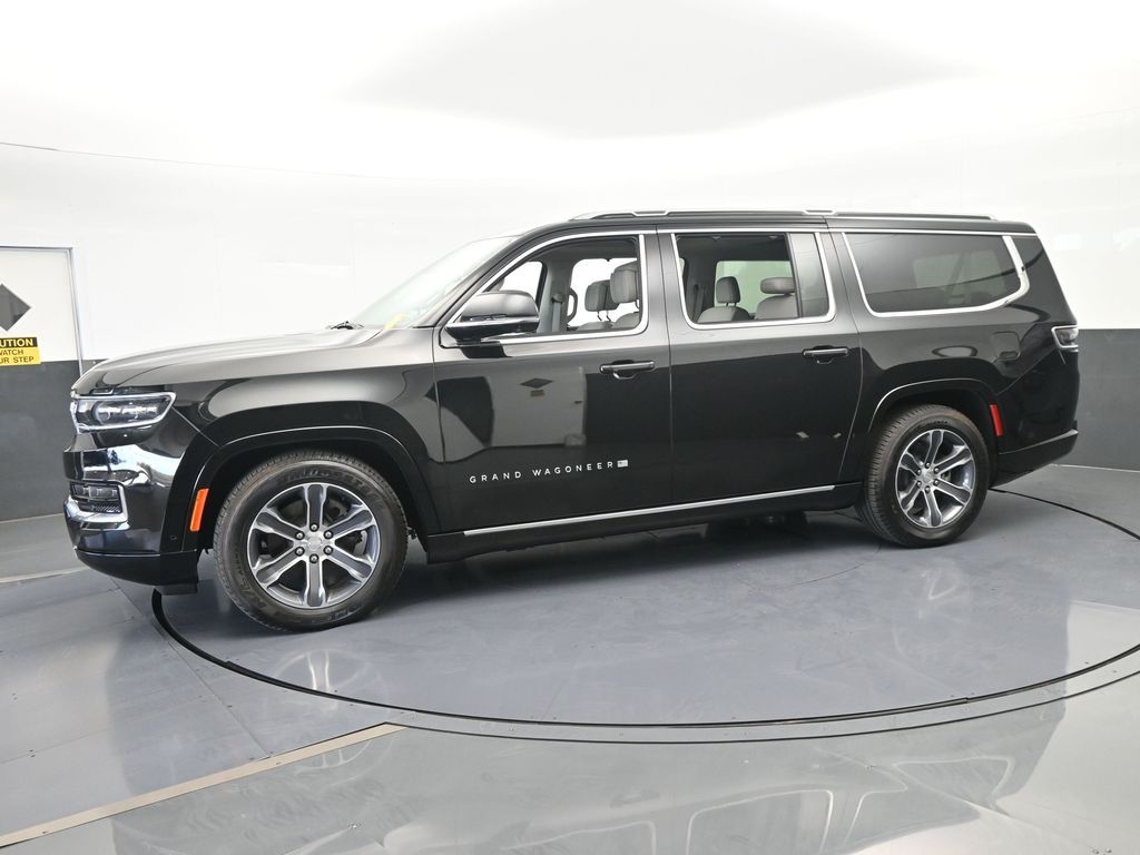 Used 2024 Diamond Black Crystal Pearlcoat Jeep Base image 2