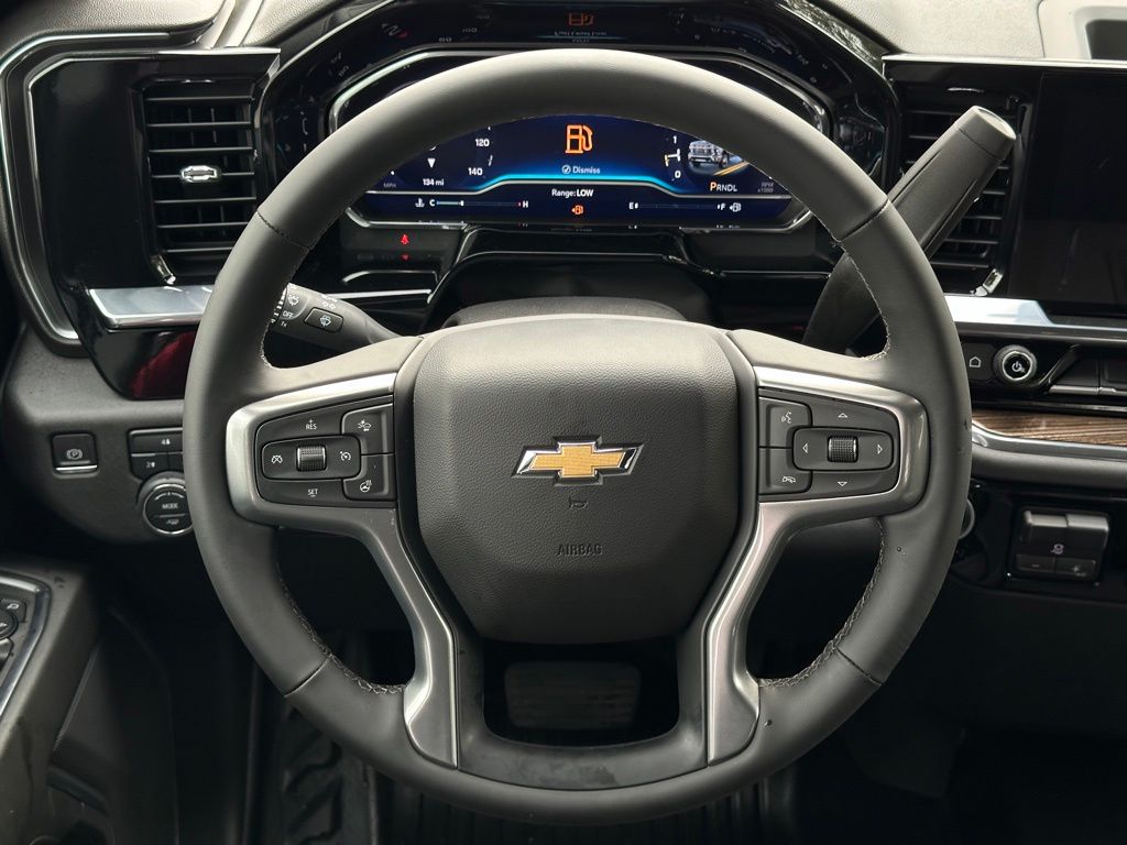 2024 Chevrolet Silverado 3500HD LT 17