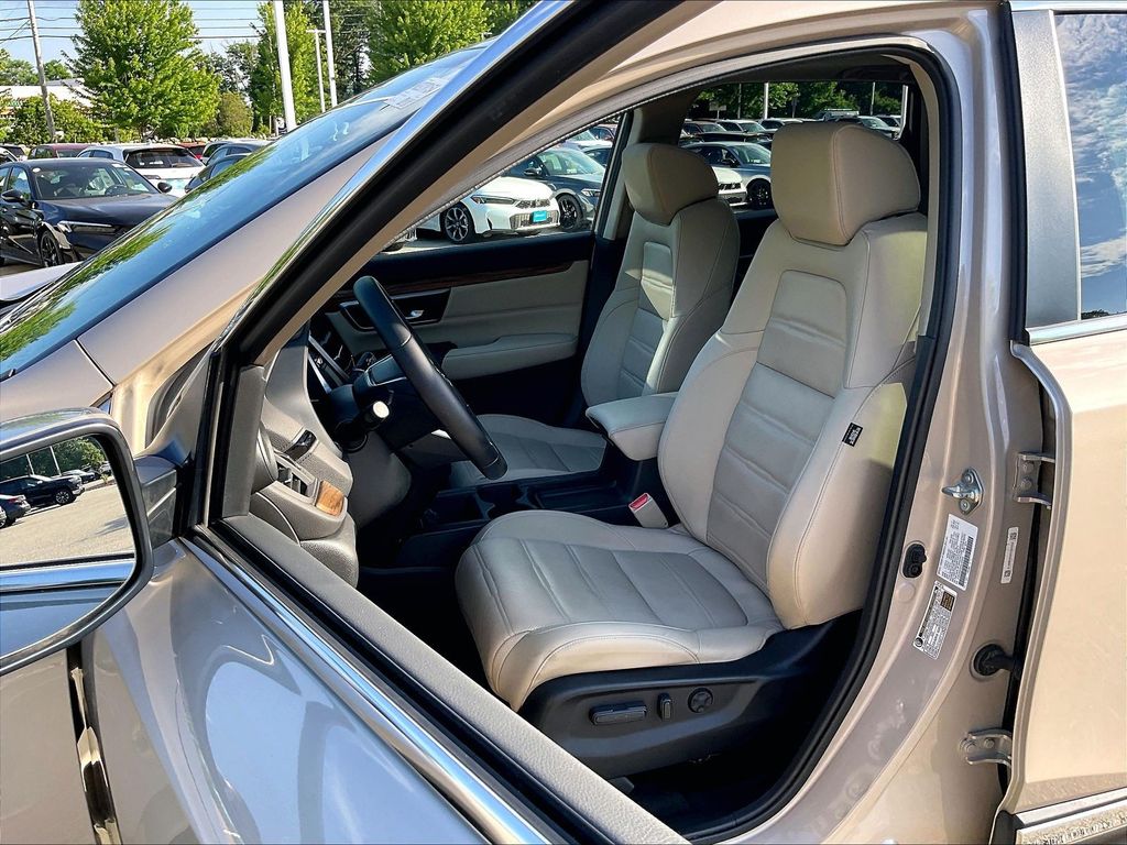 2017 Honda CR-V — photo 10