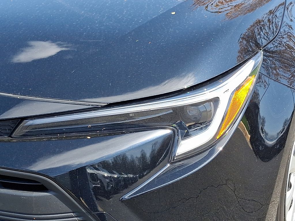 Thumbnail: 2024 Toyota Corolla - 9