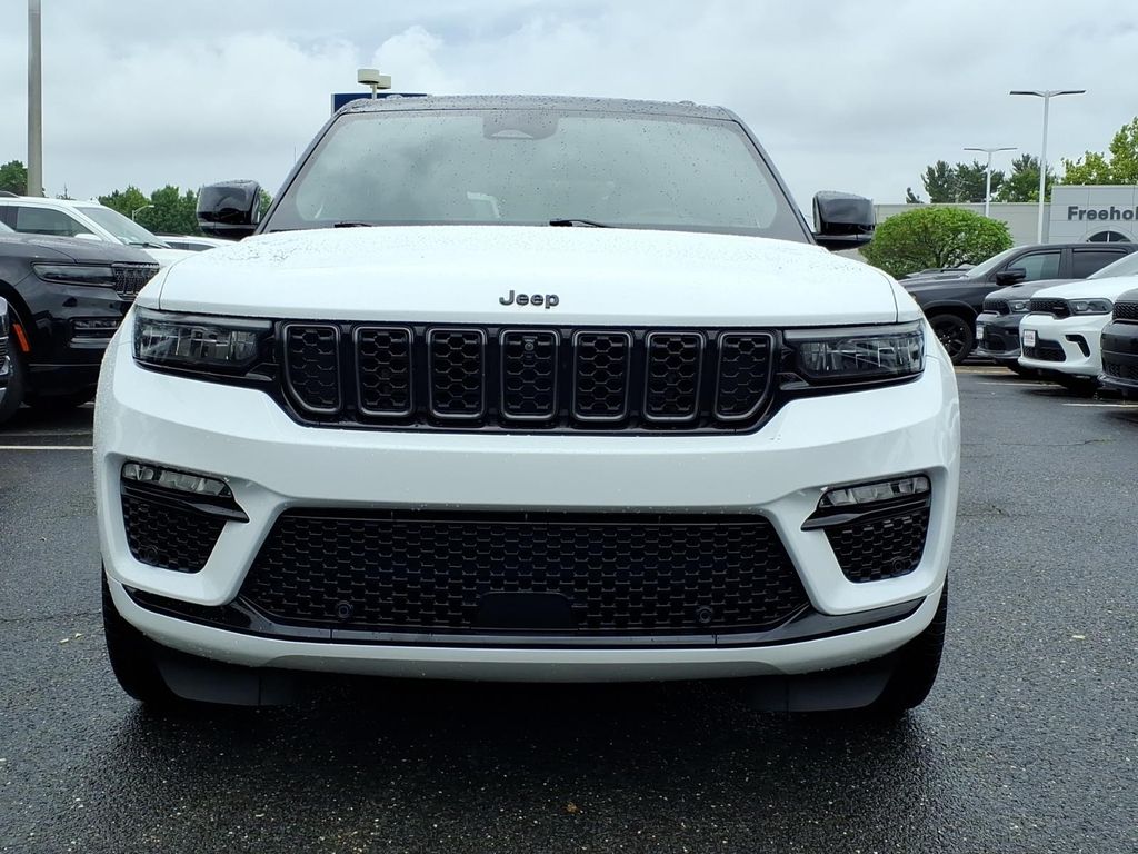 used 2024 Jeep Grand Cherokee car, priced at $44,950