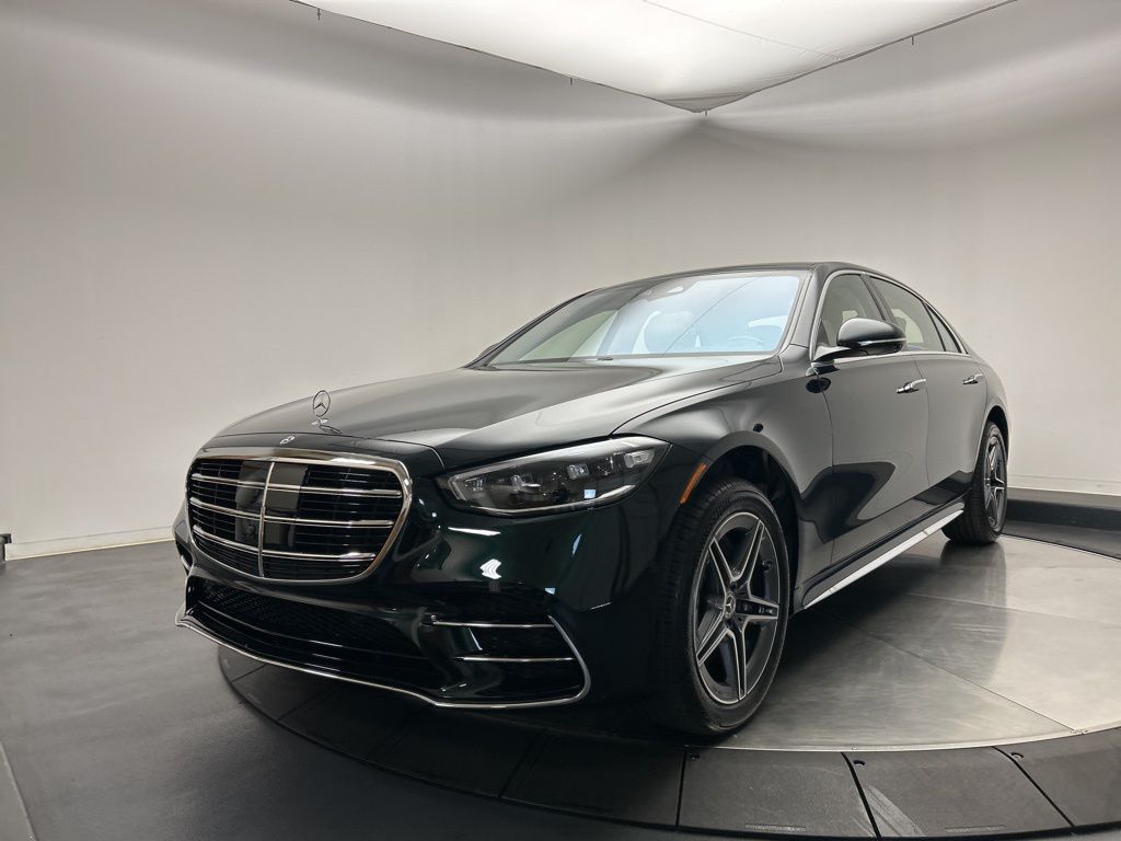 Thumbnail: 2025 Mercedes-Benz S-Class - 3