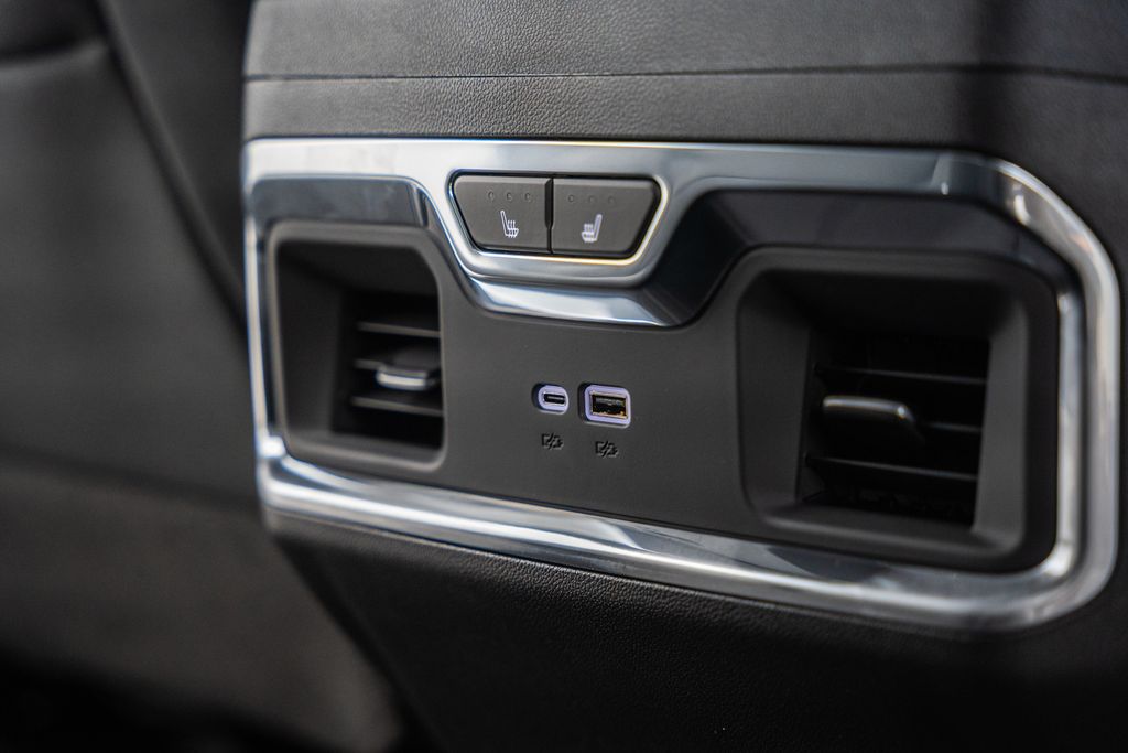 ChevroletSilverado 150038