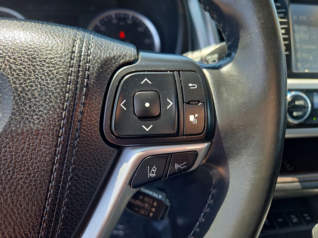 2017 Toyota Highlander