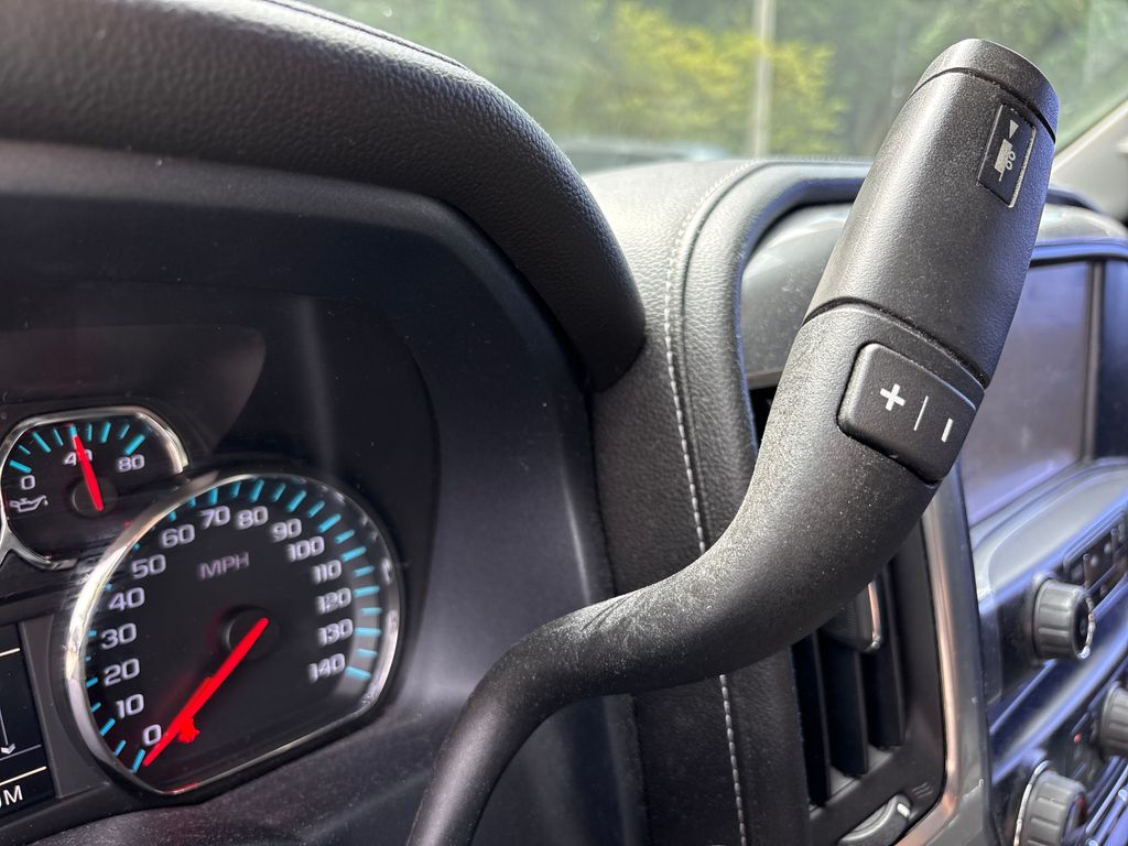 Used 2015 Gray Chevrolet LTZ image 28