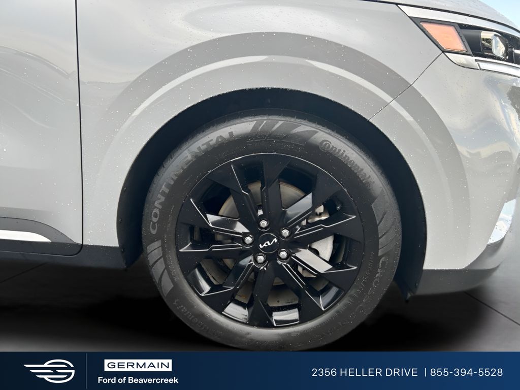 Used 2024 White Kia SX Prestige image 29