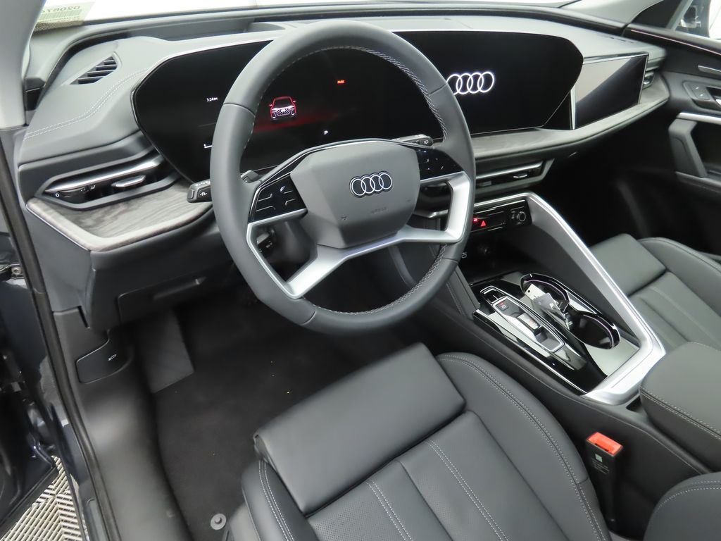 Thumbnail: 2025 Audi Q5 - 9