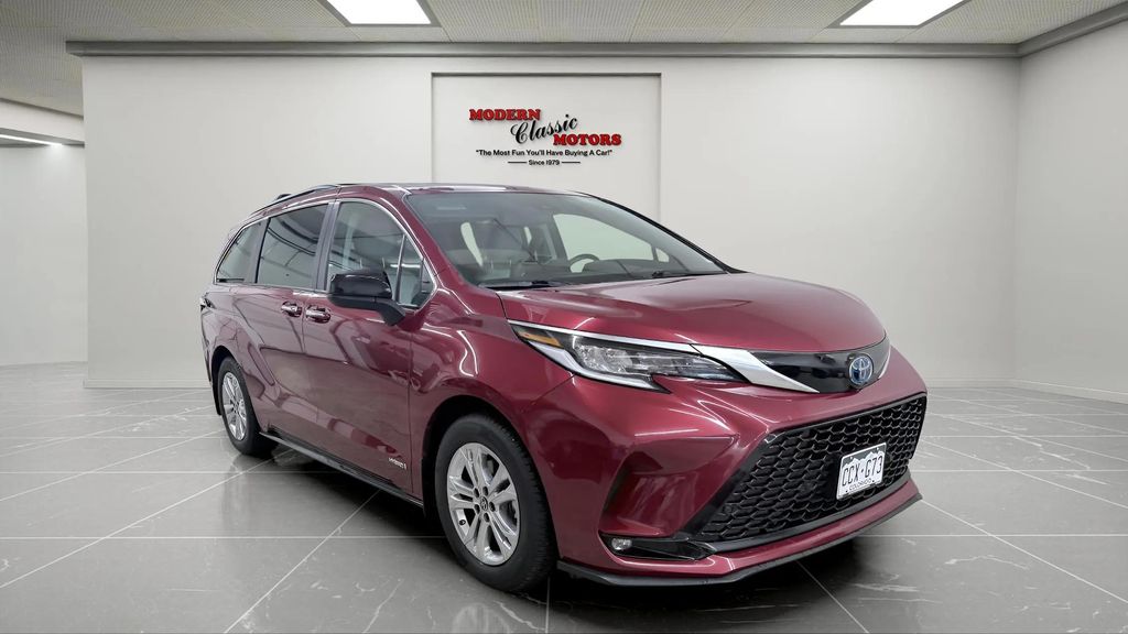 2021 Toyota Sienna XSE Plus Package