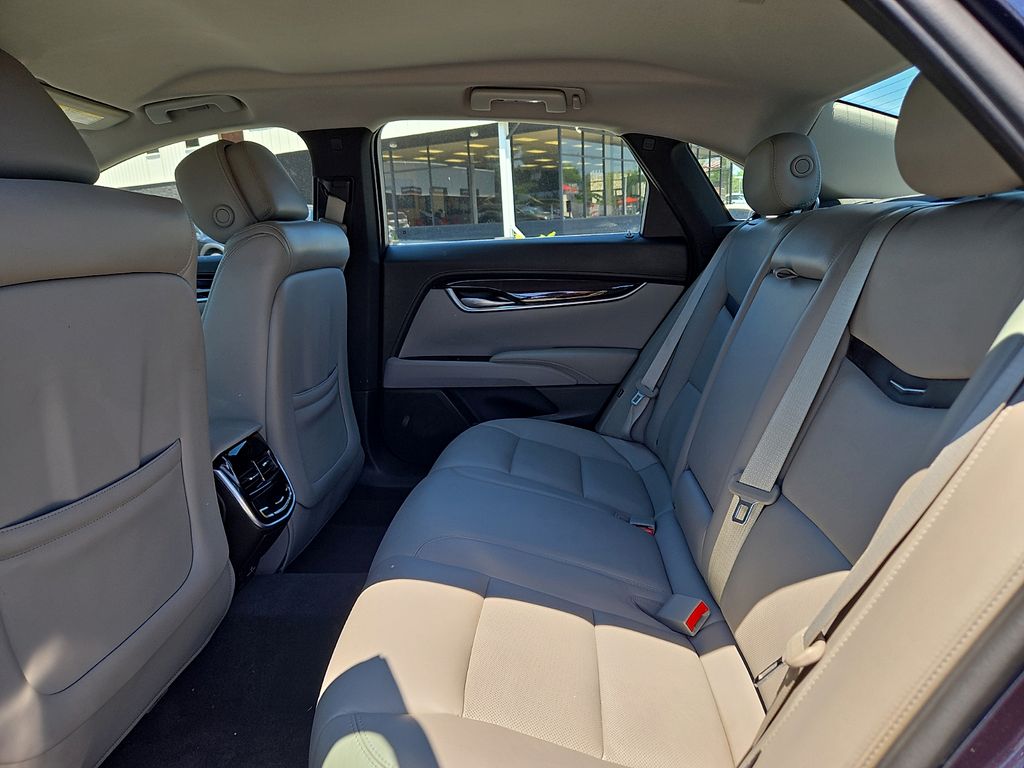 2013 Cadillac XTS