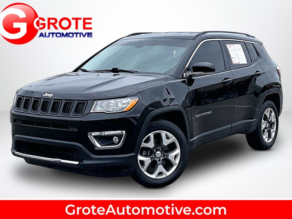 Diamond Black Crystal Pearlcoat 2018 Jeep Compass SUV / Crossover Four-Wheel Drive 9-Speed Automatic