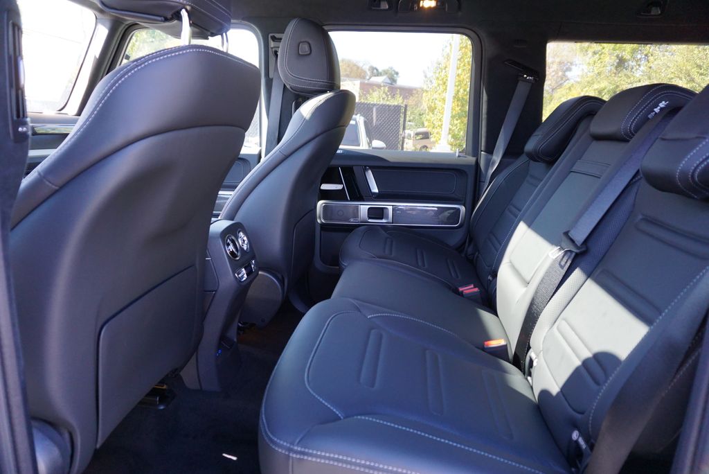 Thumbnail: 2026 Mercedes-Benz G-Class - 12