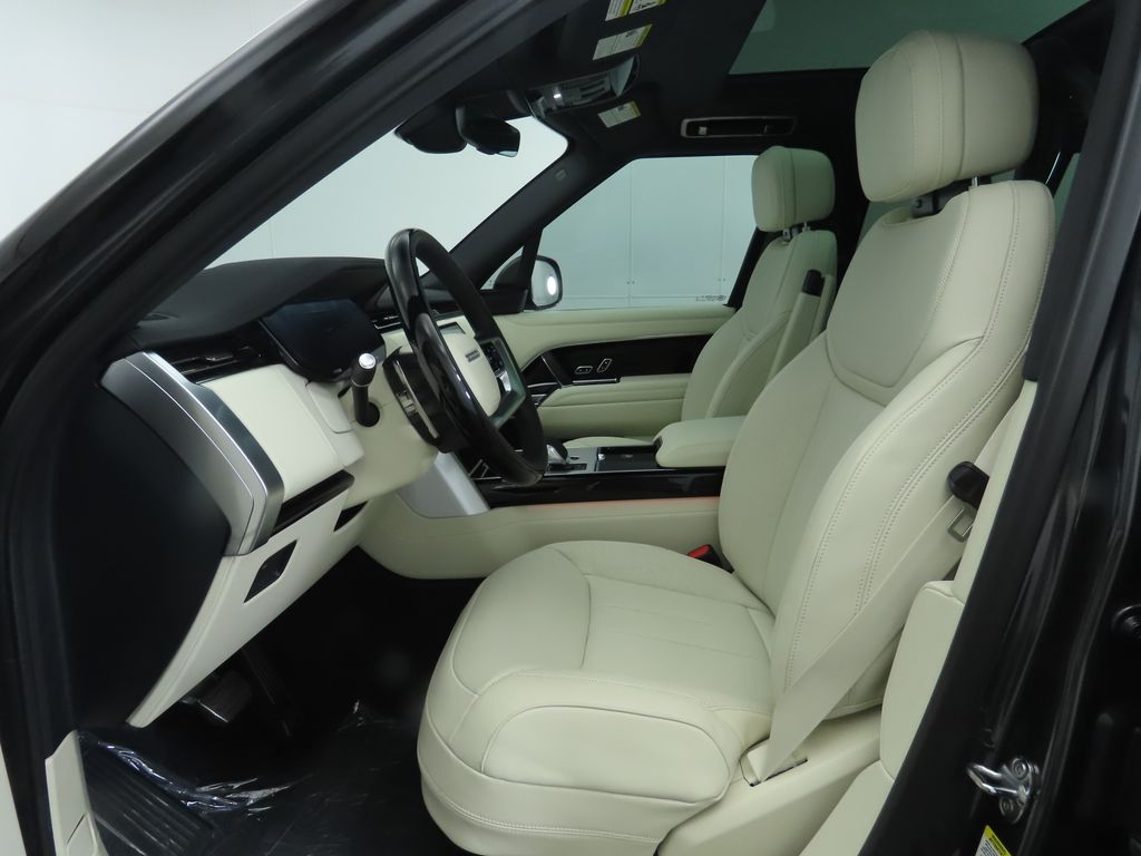 Thumbnail: 2025 Land Rover Range Rover - 21