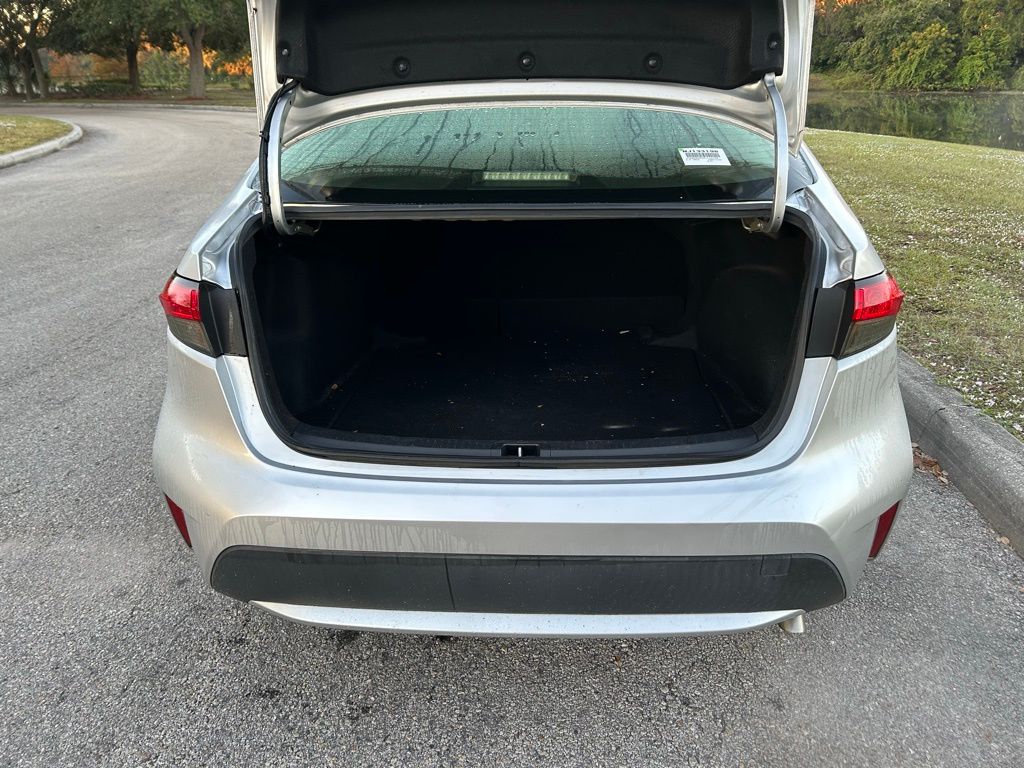 Thumbnail: 2021 Toyota Corolla - 10