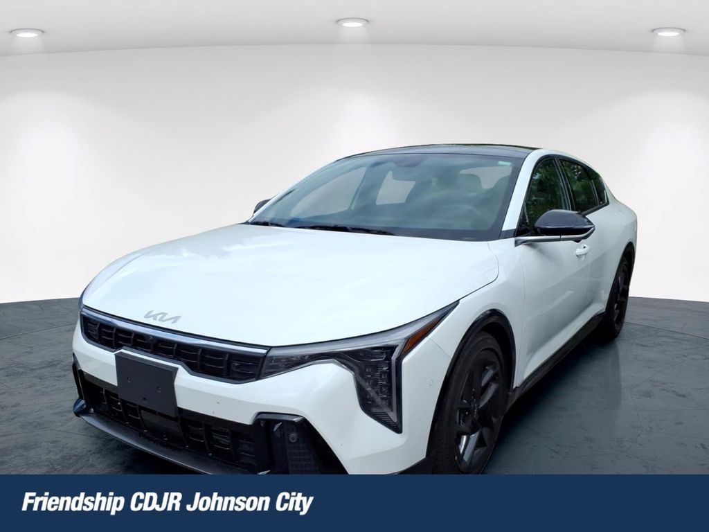 Snow White Pearl 2025 Kia K4 Sedan Front-Wheel Drive 8-Speed Automatic