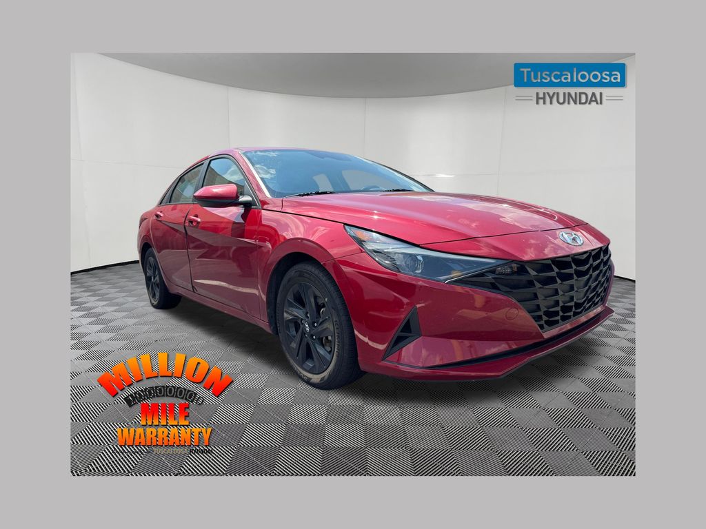  2022 Hyundai Elantra SEL FWD   