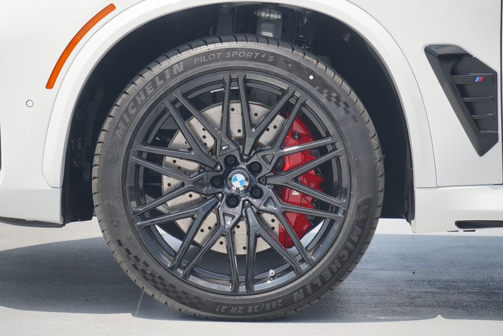 2025 BMW X5 M Competition 5