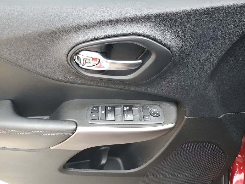 Used Car 2019 Jeep Cherokee  Latitude Plus For Sale Under $20,000 In Austin, Texas