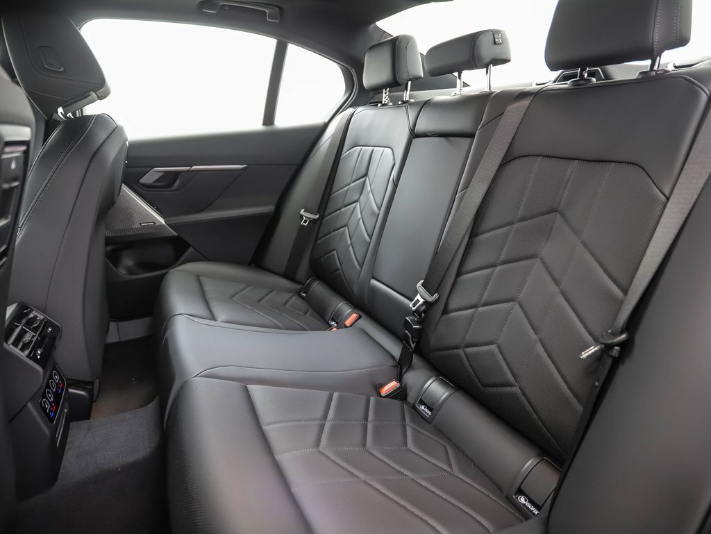 Thumbnail: 2026 BMW 5 Series - 23