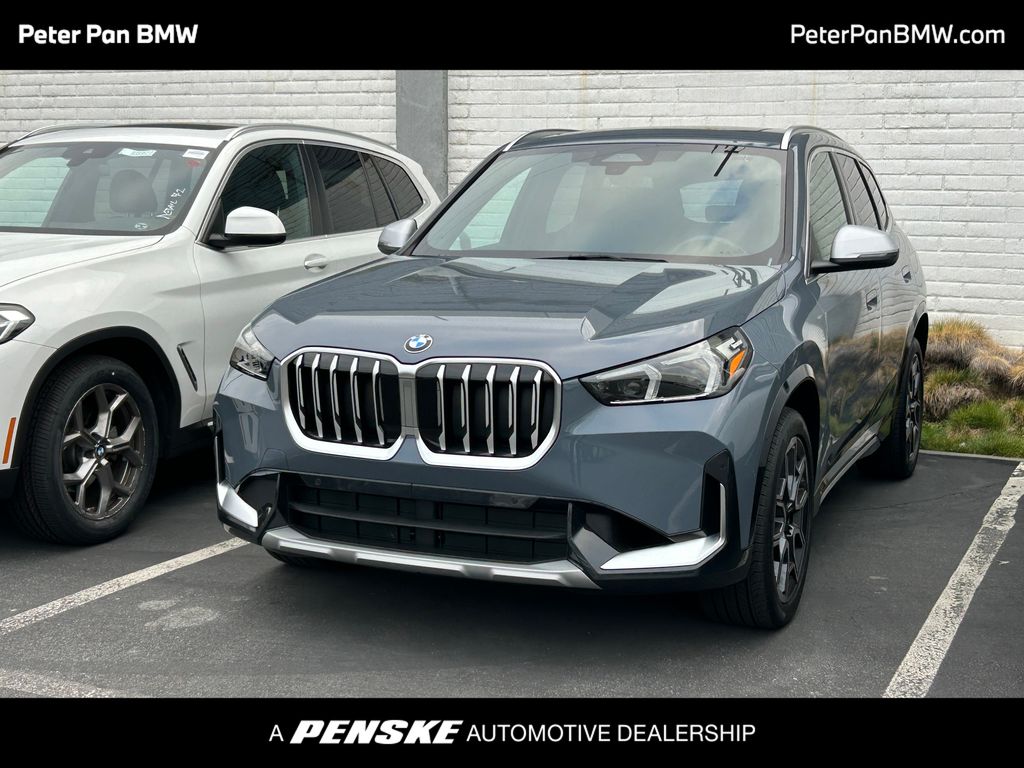 Thumbnail: 2023 BMW X1 - 1