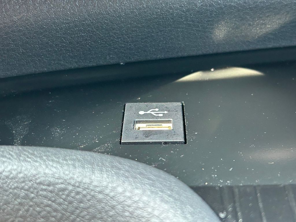Used 2025 Toyota Sienna Van