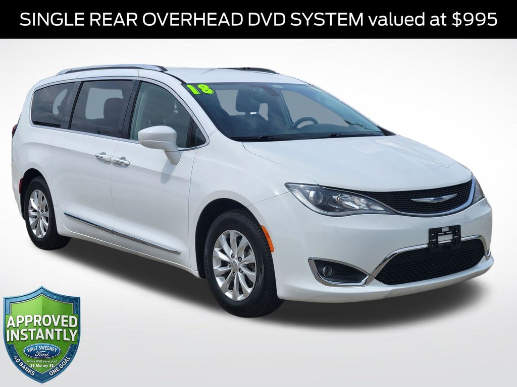 Bright White Clearcoat 2018 Chrysler Pacifica Minivan Front-Wheel Drive 9-Speed Automatic