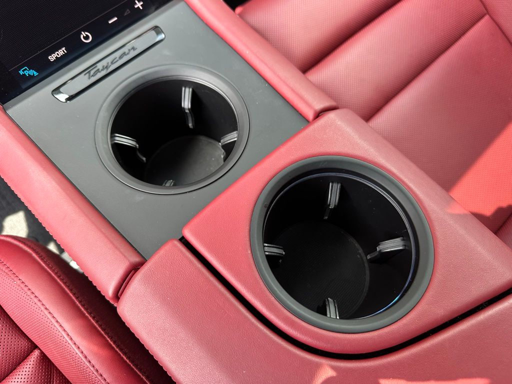 Thumbnail: 2024 Porsche Taycan - 22