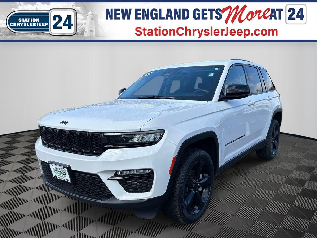 Bright White Clearcoat 2023 Jeep Grand Cherokee Limited 4WD SUV / Crossover Four-Wheel Drive 8-Speed Automatic