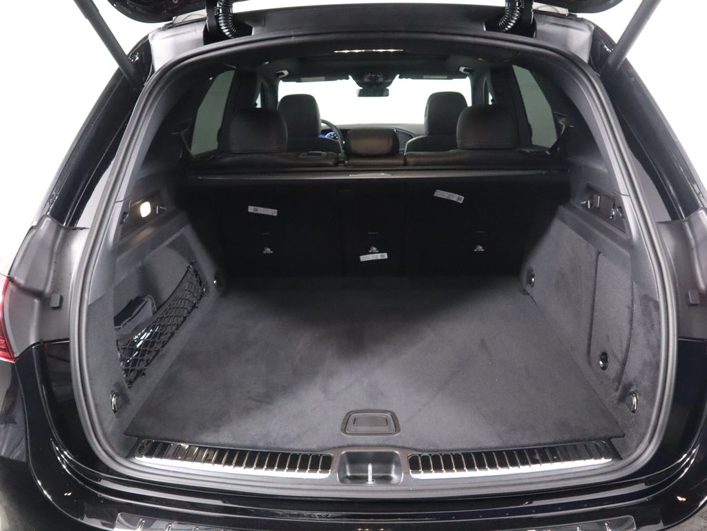 Thumbnail: 2026 Mercedes-Benz GLE - 30