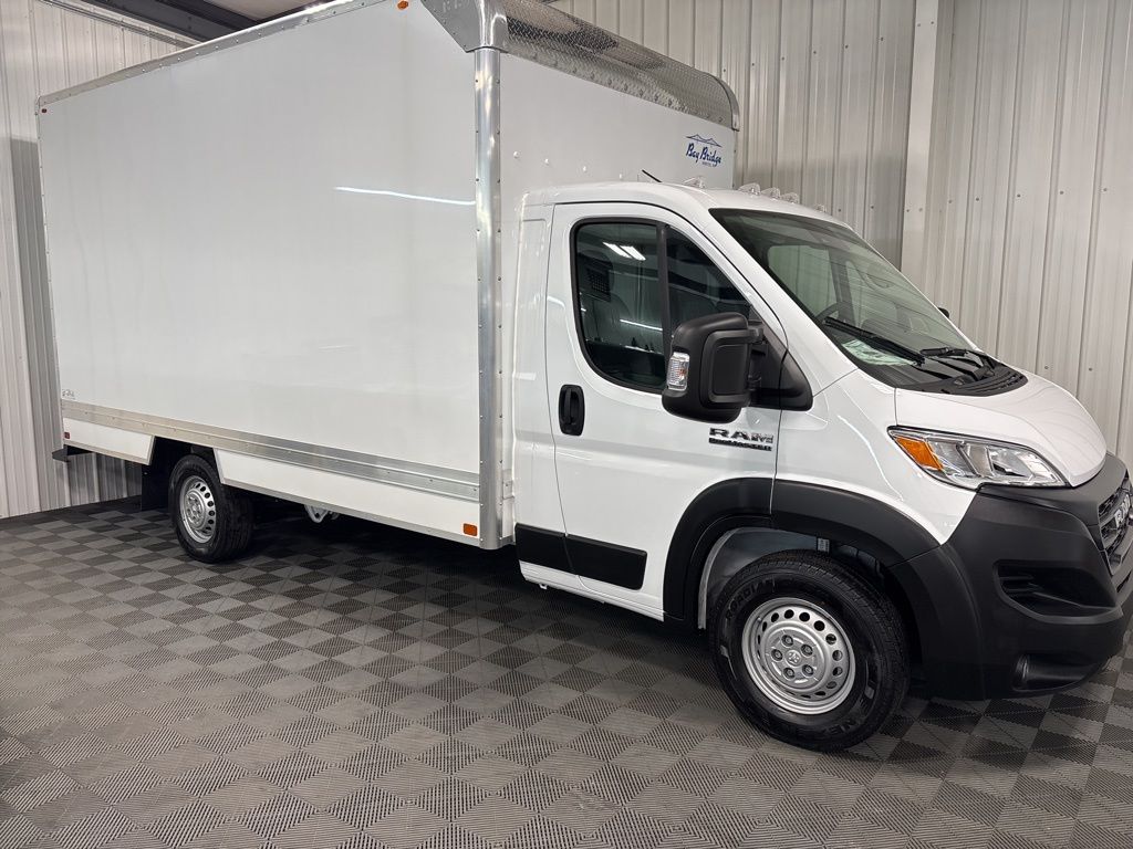 Bright White Clearcoat 2025 RAM ProMaster Chassis 9-Speed Automatic
