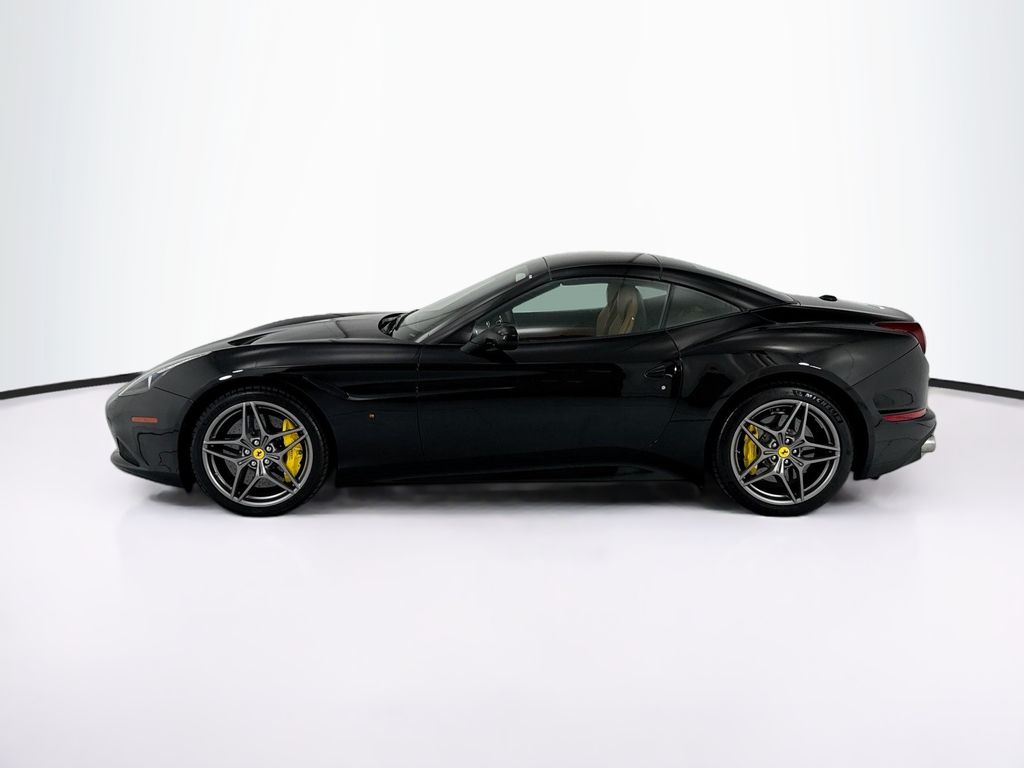 Thumbnail: 2016 Ferrari California - 16