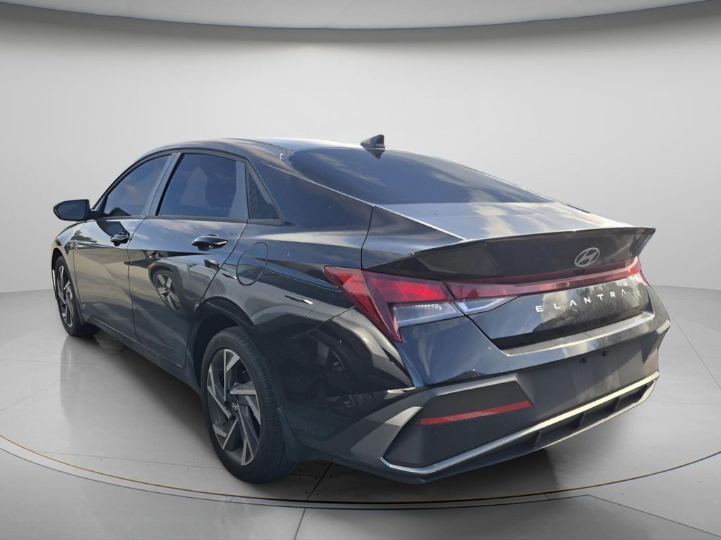 2025 Hyundai Elantra