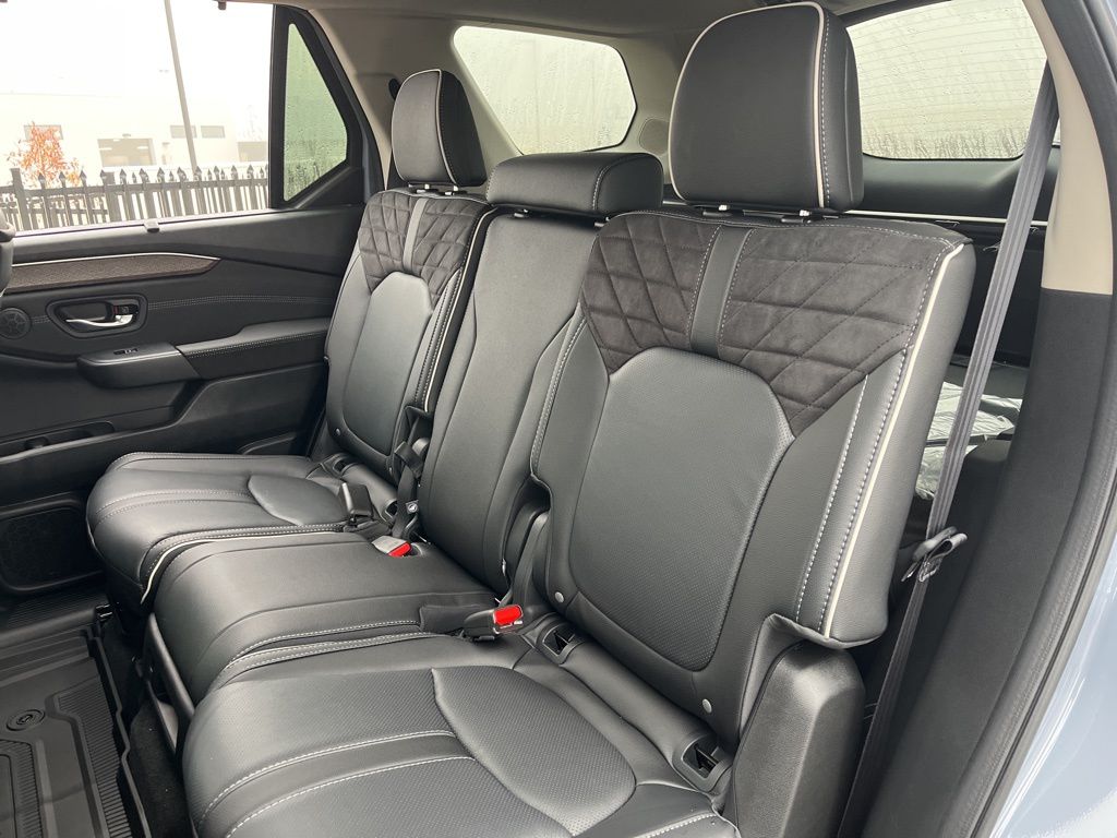 Thumbnail: 2026 Honda Pilot - 15