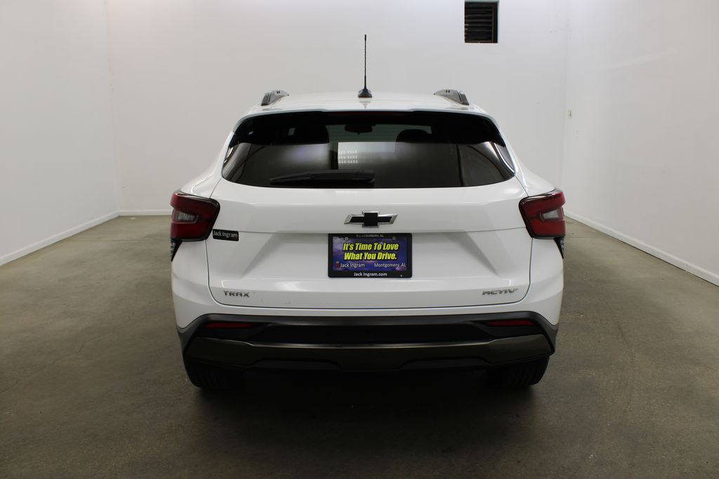 used 2025 Chevrolet Trax car, priced at $25,991