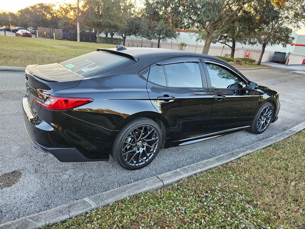 2025 Toyota Camry SE 5