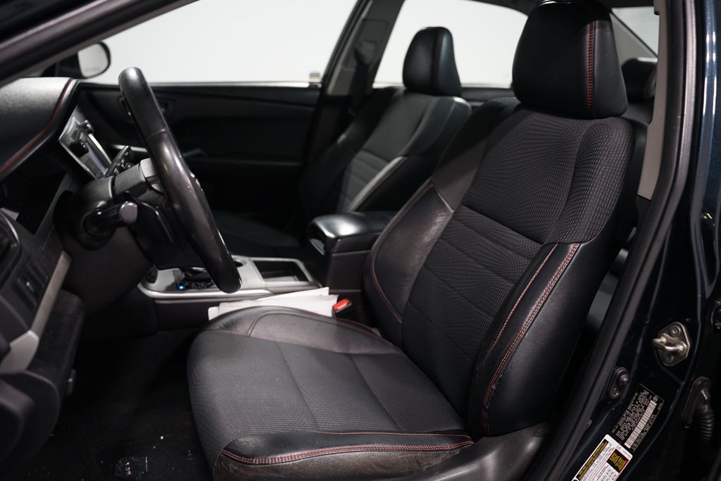 Thumbnail: 2016 Toyota Camry - 6