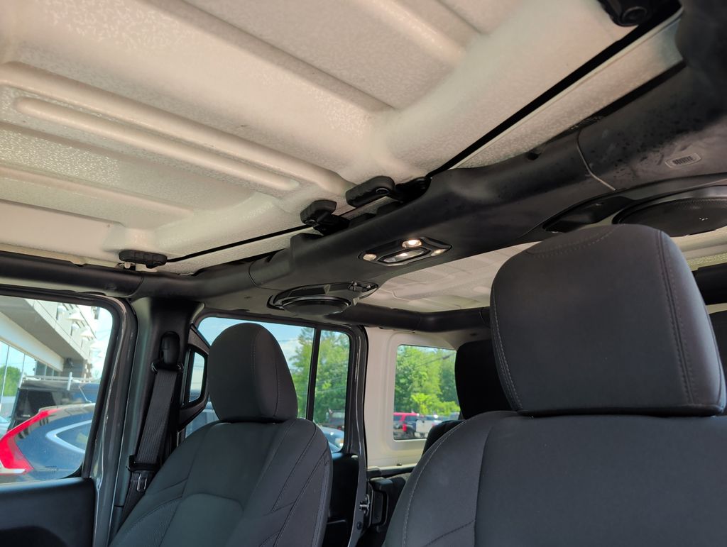 Used 2020 Jeep Wrangler SUV