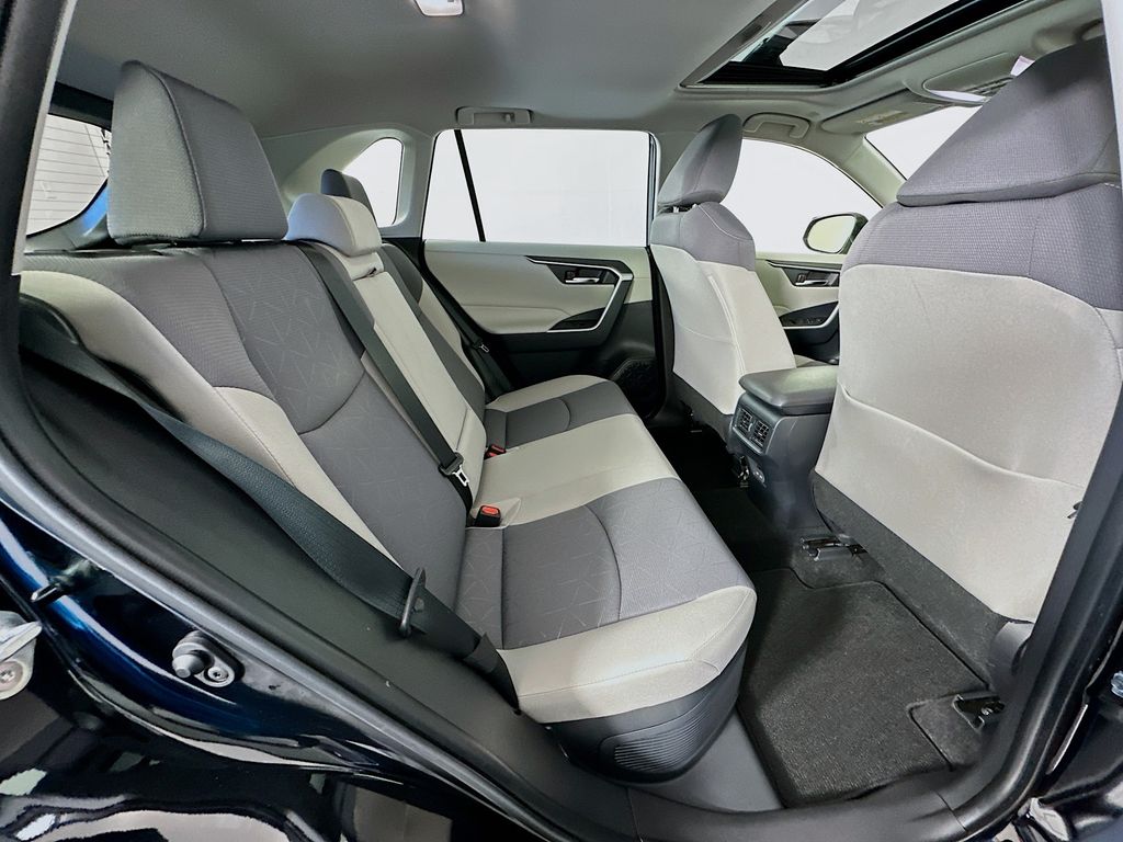 Thumbnail: 2025 Toyota RAV4 - 28