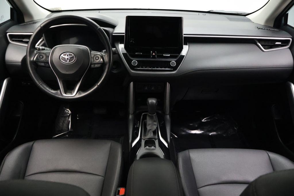 Thumbnail: 2024 Toyota Corolla Cross - 24