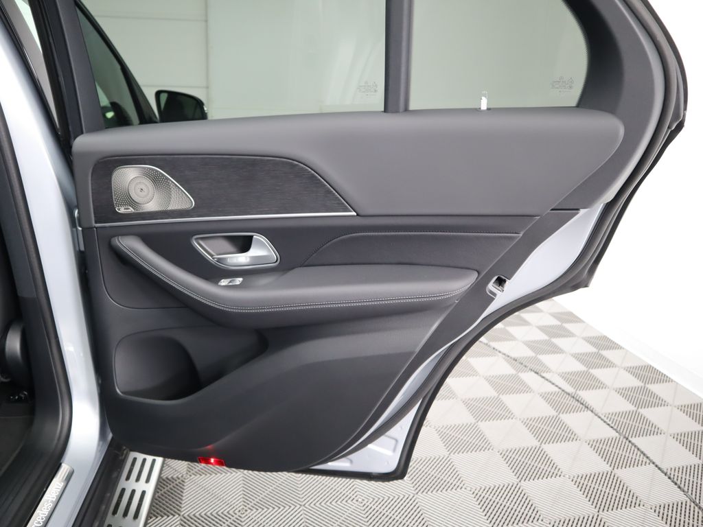2025 Mercedes-Benz GLE 450 29