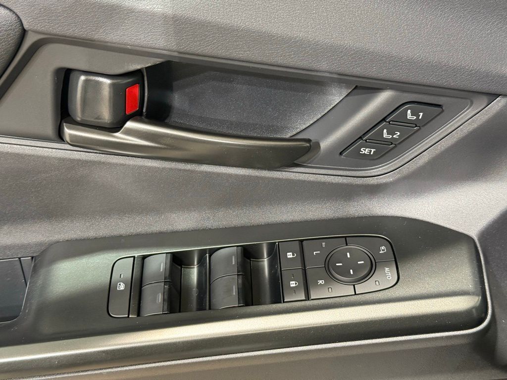 Thumbnail: 2026 Toyota bZ - 16