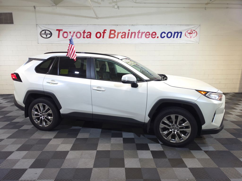 2021 Toyota RAV4 XLE Premium