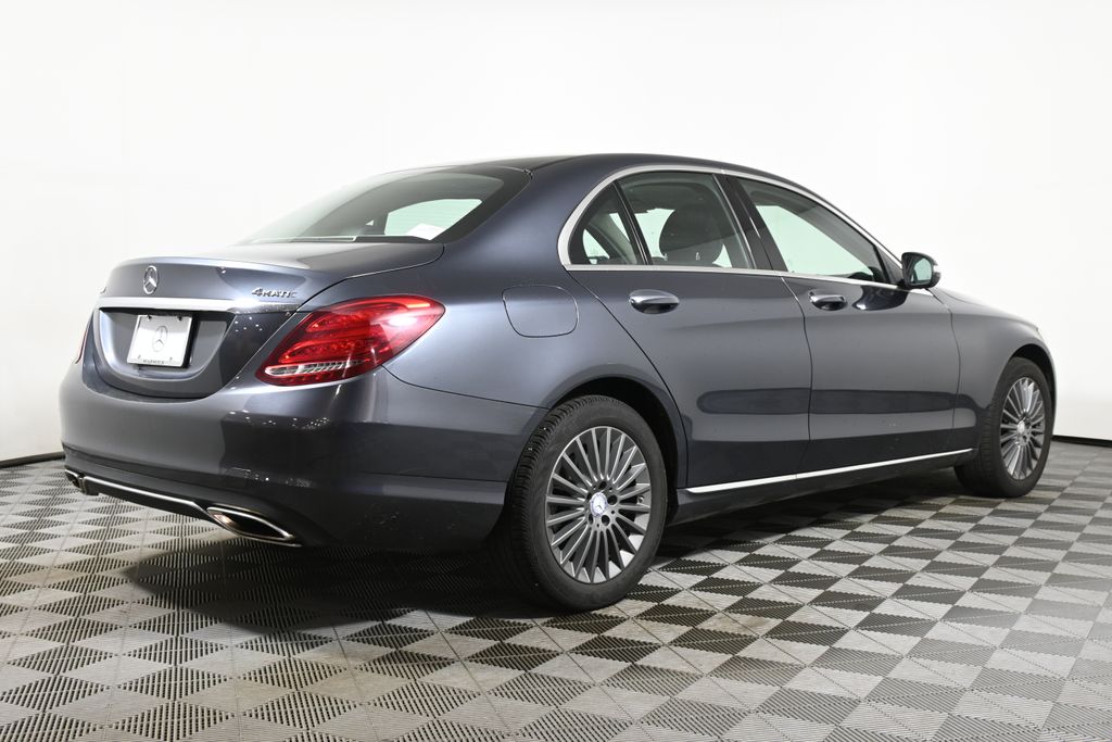 2015 Mercedes-Benz C-Class C 300 7